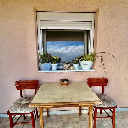 Stela Apartment *